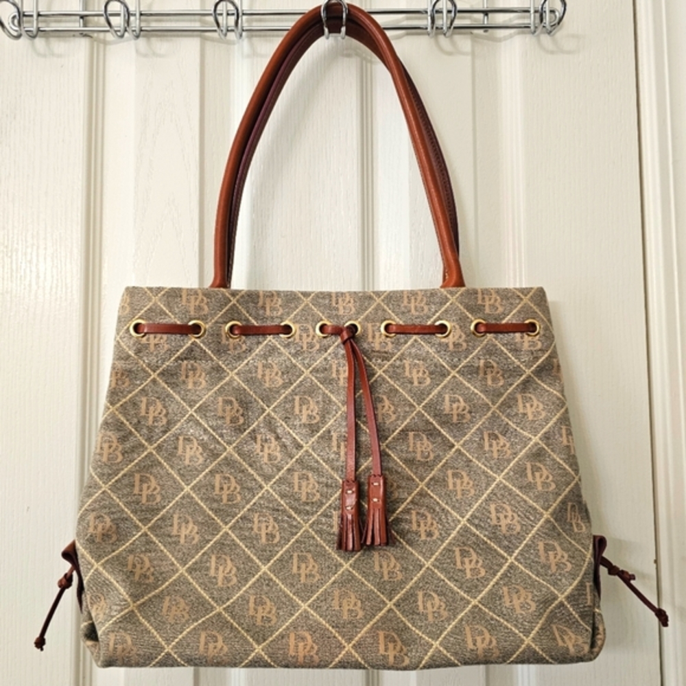 Dooney & Bourke Tote Bag Like new